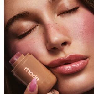 RHODE Pocket Blush - sleepy girl